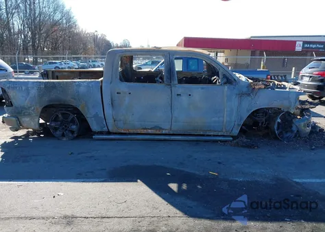 2022 Ram 1500 Big Horn 4X2 5'7 Box z USA, uszkodzony, nr VIN 1C6RREFM2NN408506